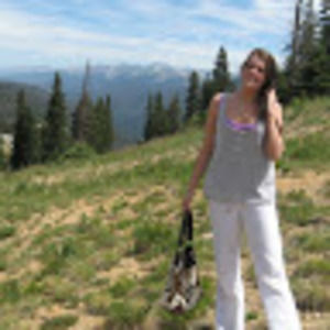 Meet your Posher, Caroline